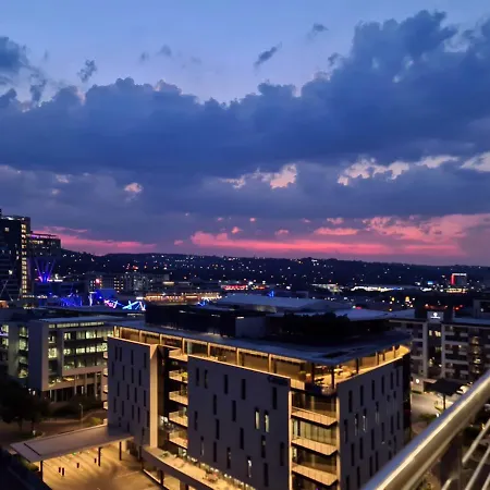 11 Floors In The Sky - Luxurious 1 Bedroom Pretoria Exterior photo