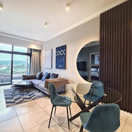11 Floors In The Sky - Luxurious 1 Bedroom Pretoria Exterior photo